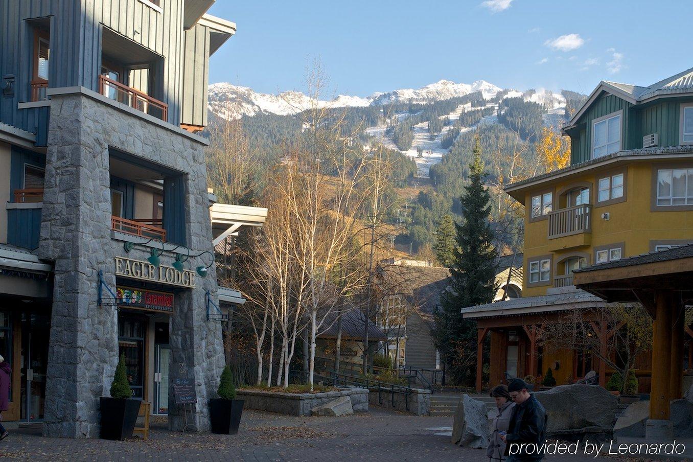 Resortquest At The Town Plaza Suites Whistler Exterior photo