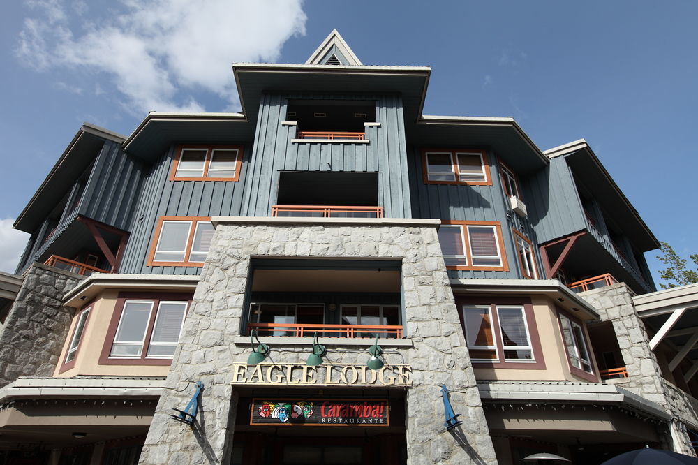 Resortquest At The Town Plaza Suites Whistler Exterior photo